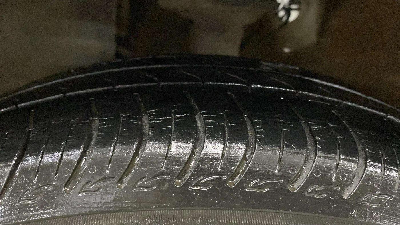 2022 Maruti New Wagon-R ZXI 1.2 AMT, Petrol, Automatic, 7,947 km, Left Front Tyre Tread