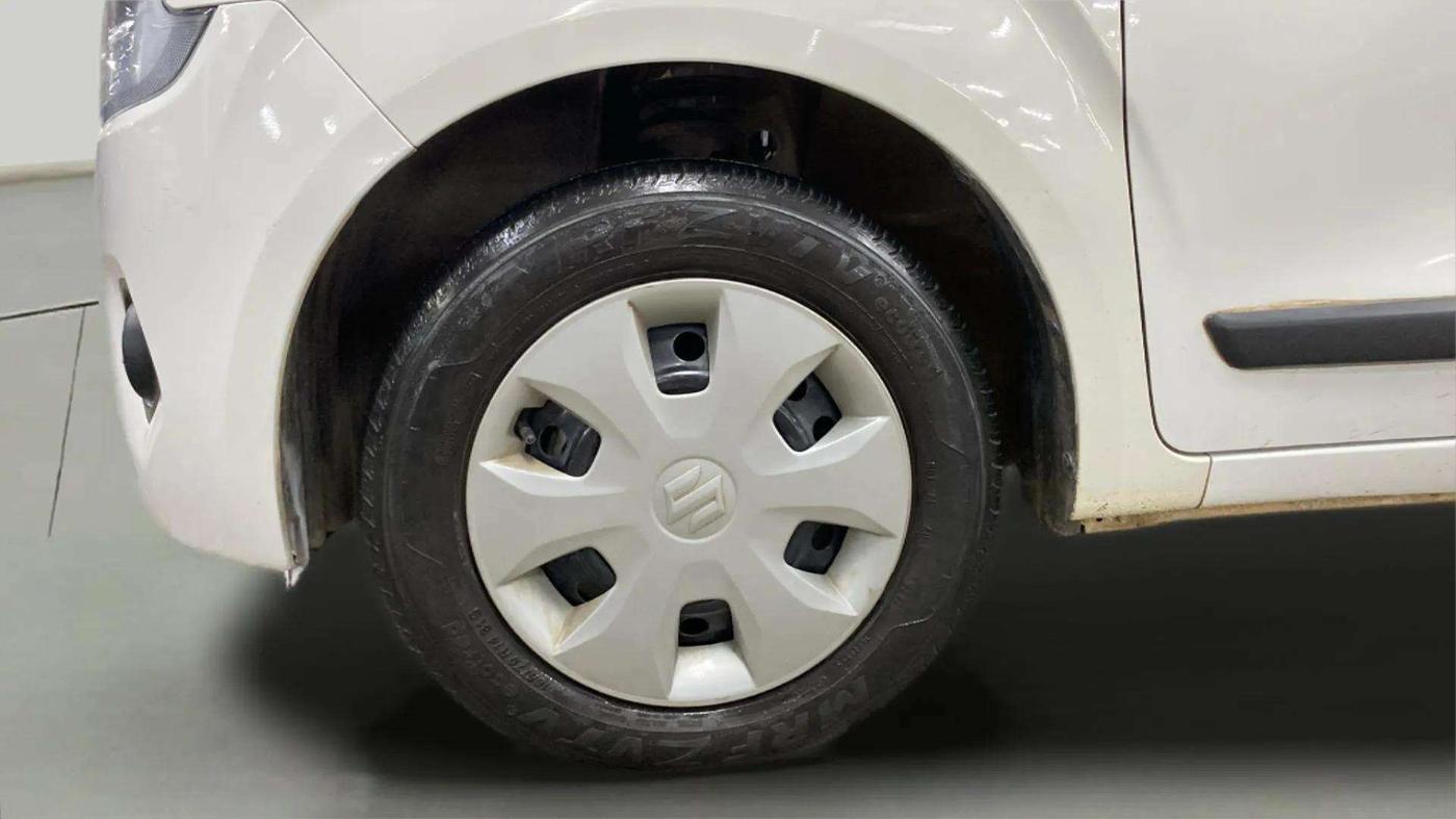 2022 Maruti New Wagon-R ZXI 1.2 AMT, Petrol, Automatic, 7,947 km, Left Front Wheel