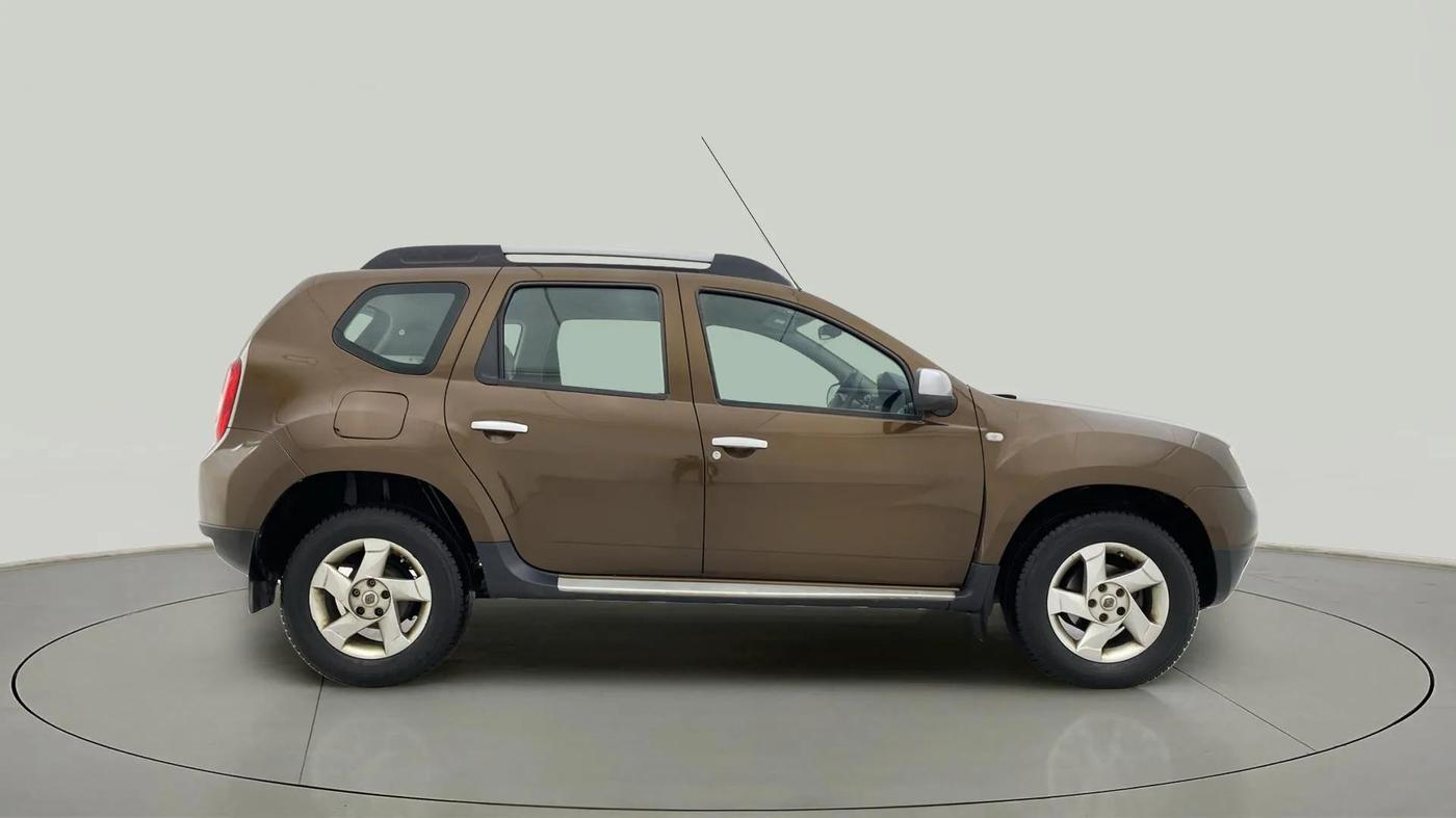 2014 Renault Duster 110 PS RXZ DIESEL, Diesel, Manual, 59,254 km, Right Side View