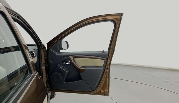 2014 Renault Duster 110 PS RXZ DIESEL, Diesel, Manual, 59,254 km, RHS Front Door