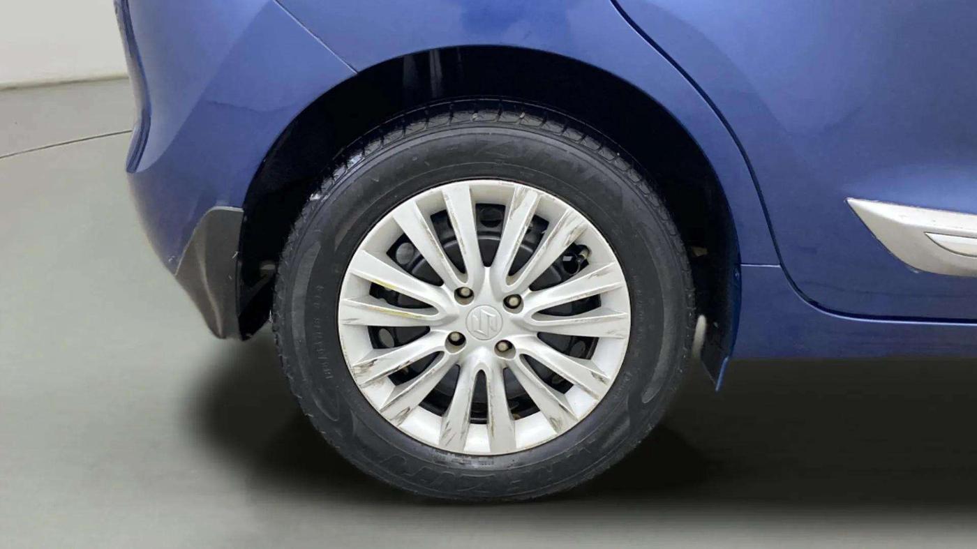 2018 Maruti Baleno DELTA PETROL 1.2, CNG, Manual, 87,034 km, Right Rear Wheel