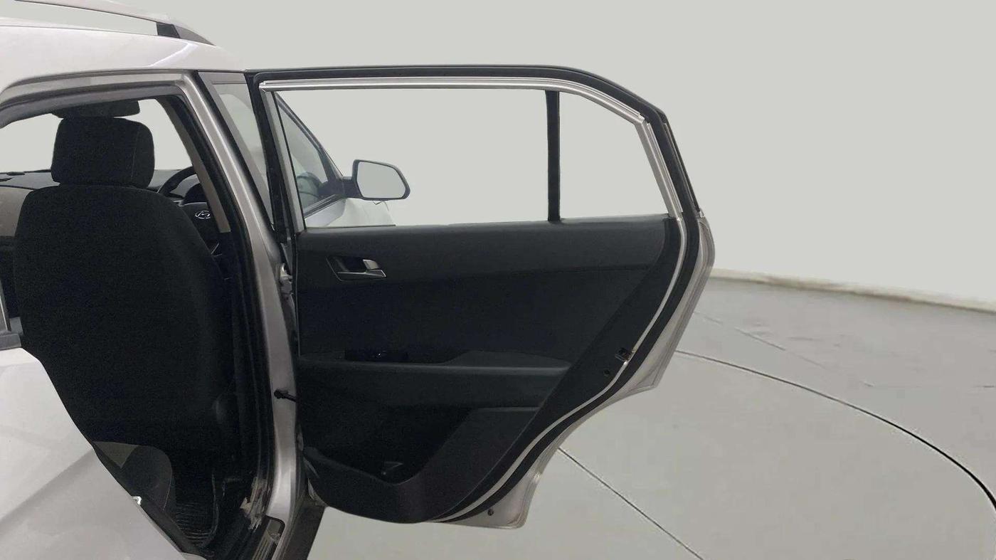 2016 Hyundai Creta SX PLUS 1.6 PETROL, Petrol, Manual, 72,586 km, RHS Rear Door