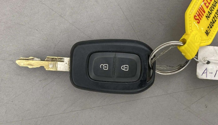 2021 Renault Kwid RXL, Petrol, Manual, 24,153 km, Key Close Up