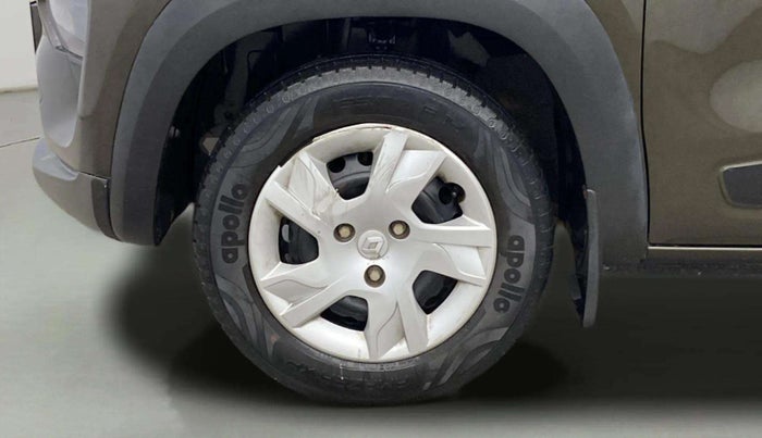 2021 Renault Kwid RXL, Petrol, Manual, 24,153 km, Left front tyre - Minor crack