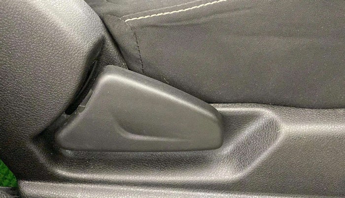 2021 Renault Kwid RXL, Petrol, Manual, 24,153 km, Driver Side Adjustment Panel