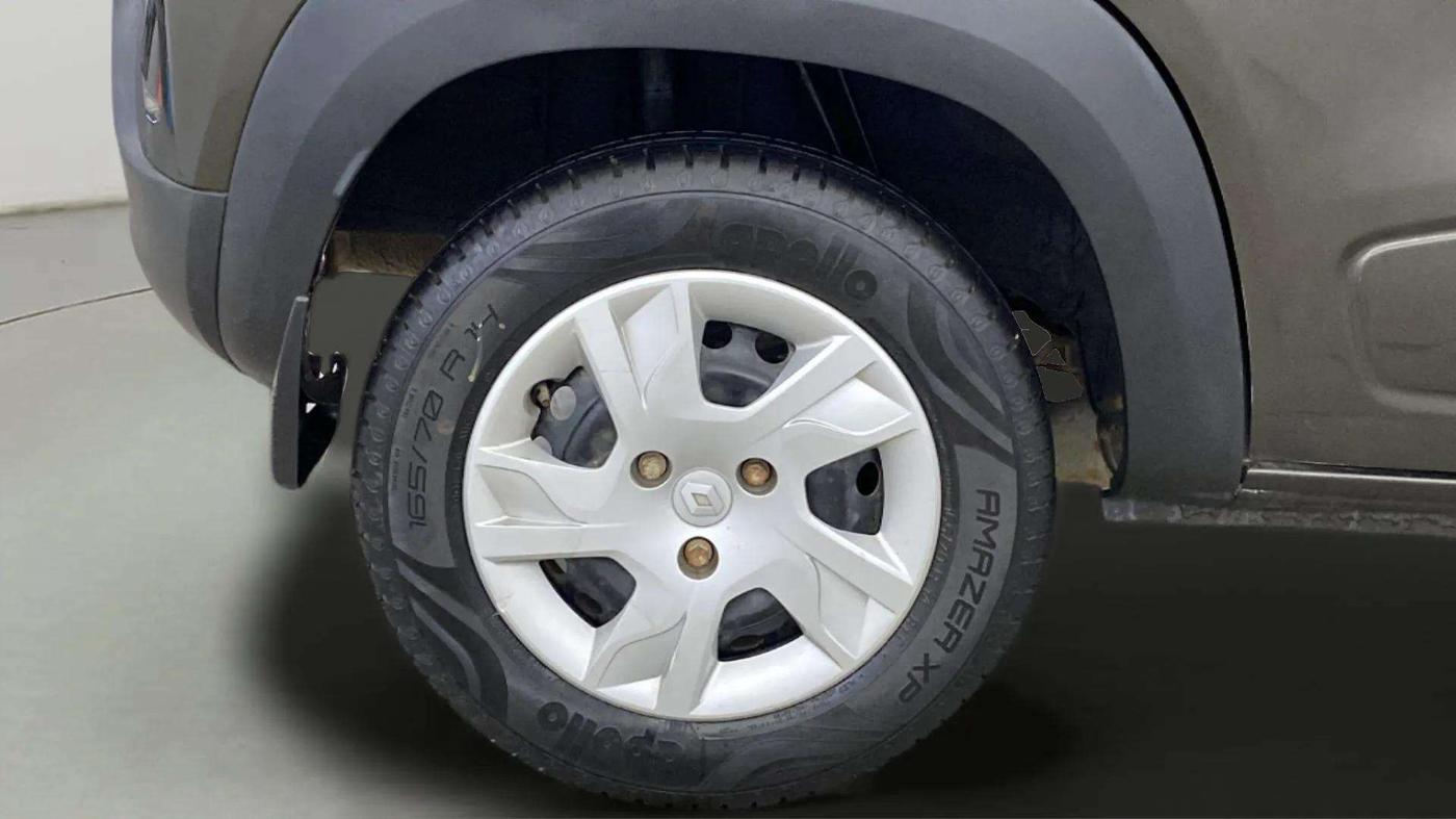 2021 Renault Kwid RXL, Petrol, Manual, 24,153 km, Right Rear Wheel
