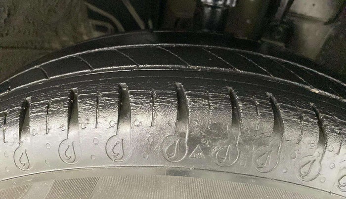2021 Renault Kwid RXL, Petrol, Manual, 24,153 km, Right Front Tyre Tread