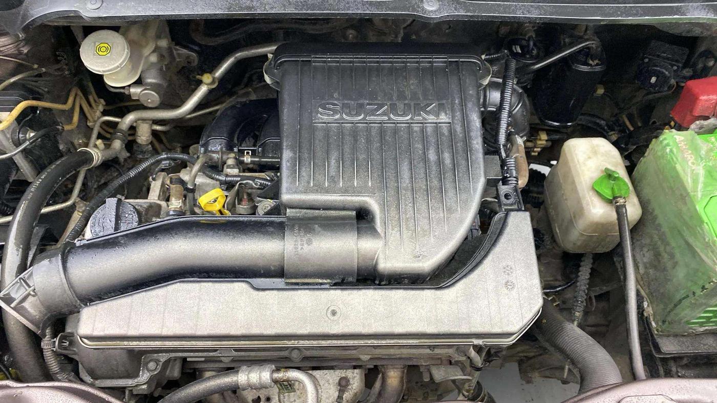 2014 Maruti Ritz ZXI, Petrol, Manual, 84,272 km, Engine View