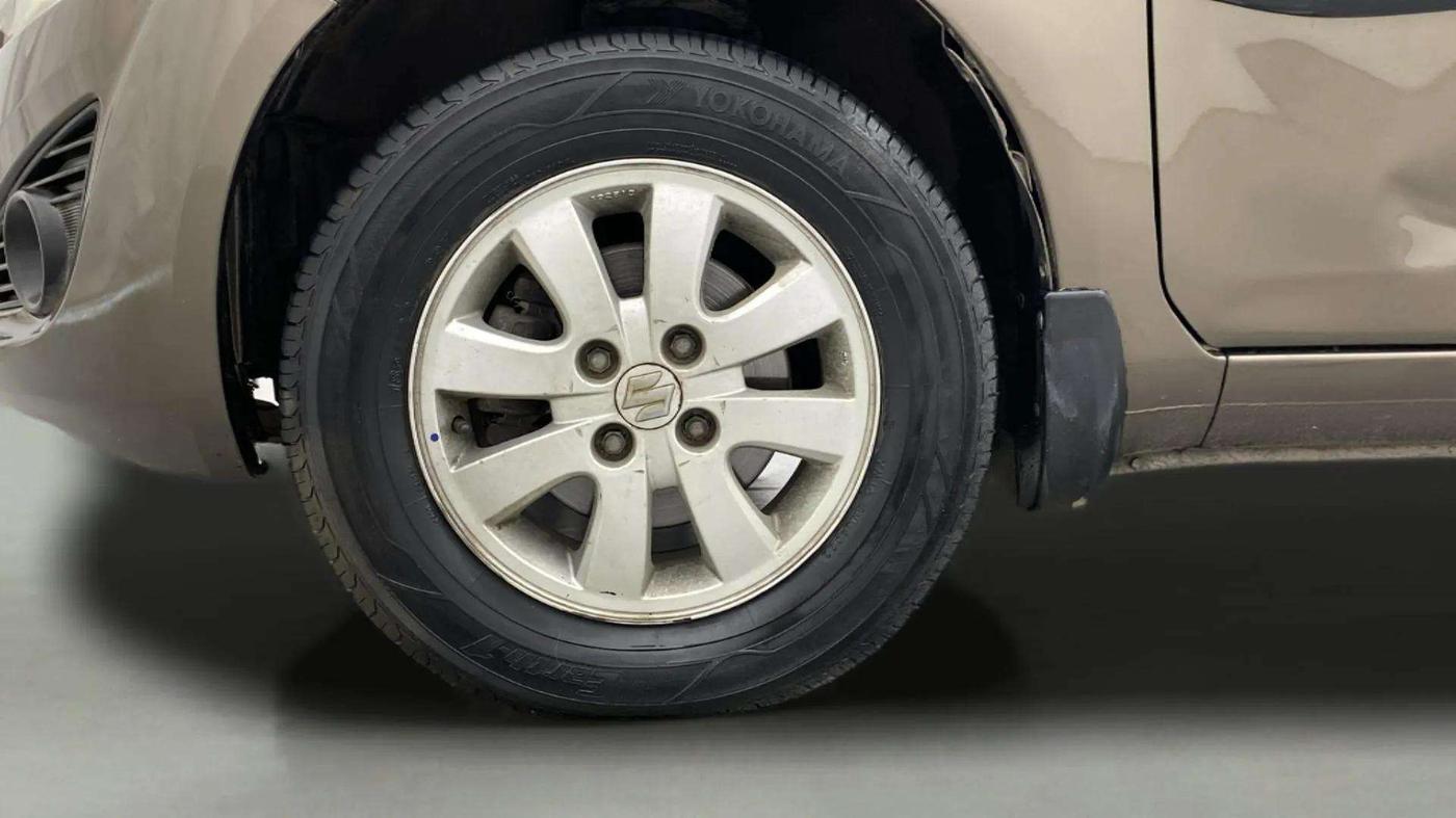 2014 Maruti Ritz ZXI, Petrol, Manual, 84,272 km, Left Front Wheel