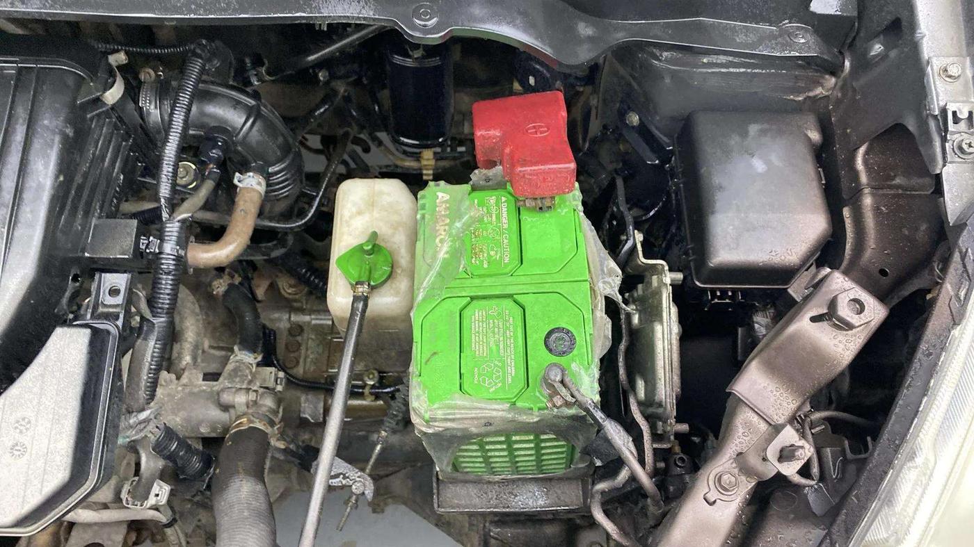 2014 Maruti Ritz ZXI, Petrol, Manual, 84,272 km, Engine View - Left