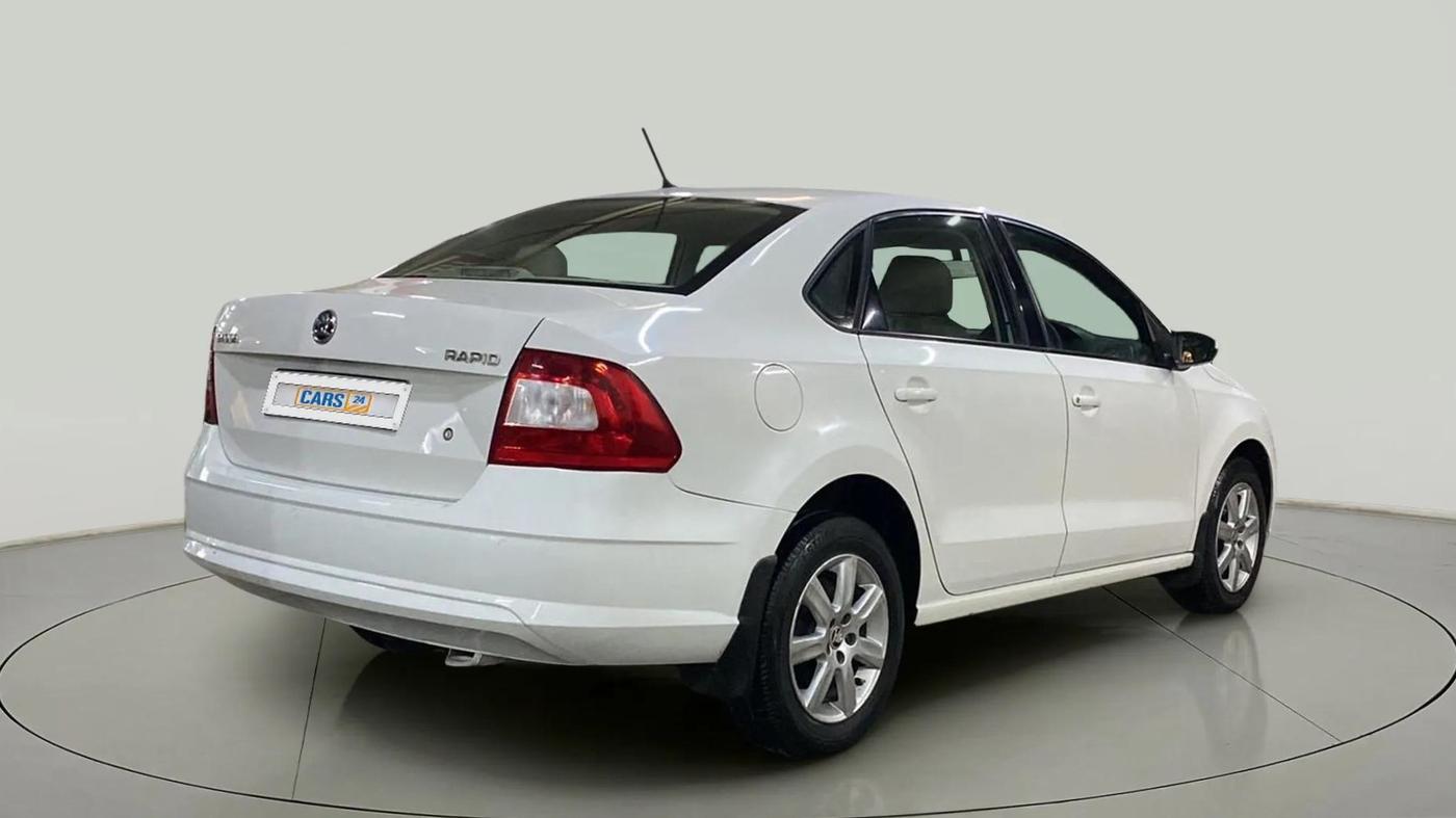 2019 Skoda Rapid 1.6 MPI ACTIVE, Petrol, Manual, 70,989 km, Right Back Diagonal