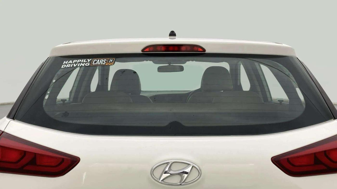 2017 Hyundai Elite i20 SPORTZ 1.2, Petrol, Manual, 69,644 km, Rear Windshield