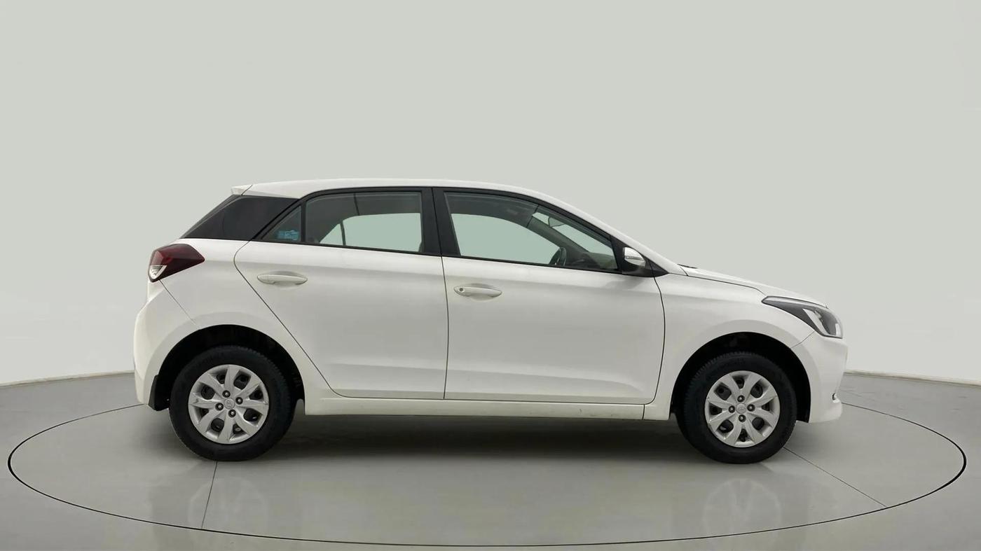 2017 Hyundai Elite i20 SPORTZ 1.2, Petrol, Manual, 69,644 km, Right Side View
