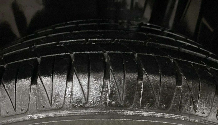 2021 Maruti Vitara Brezza ZXI PLUS AT SHVS, Petrol, Automatic, 9,710 km, Left Rear Tyre Tread