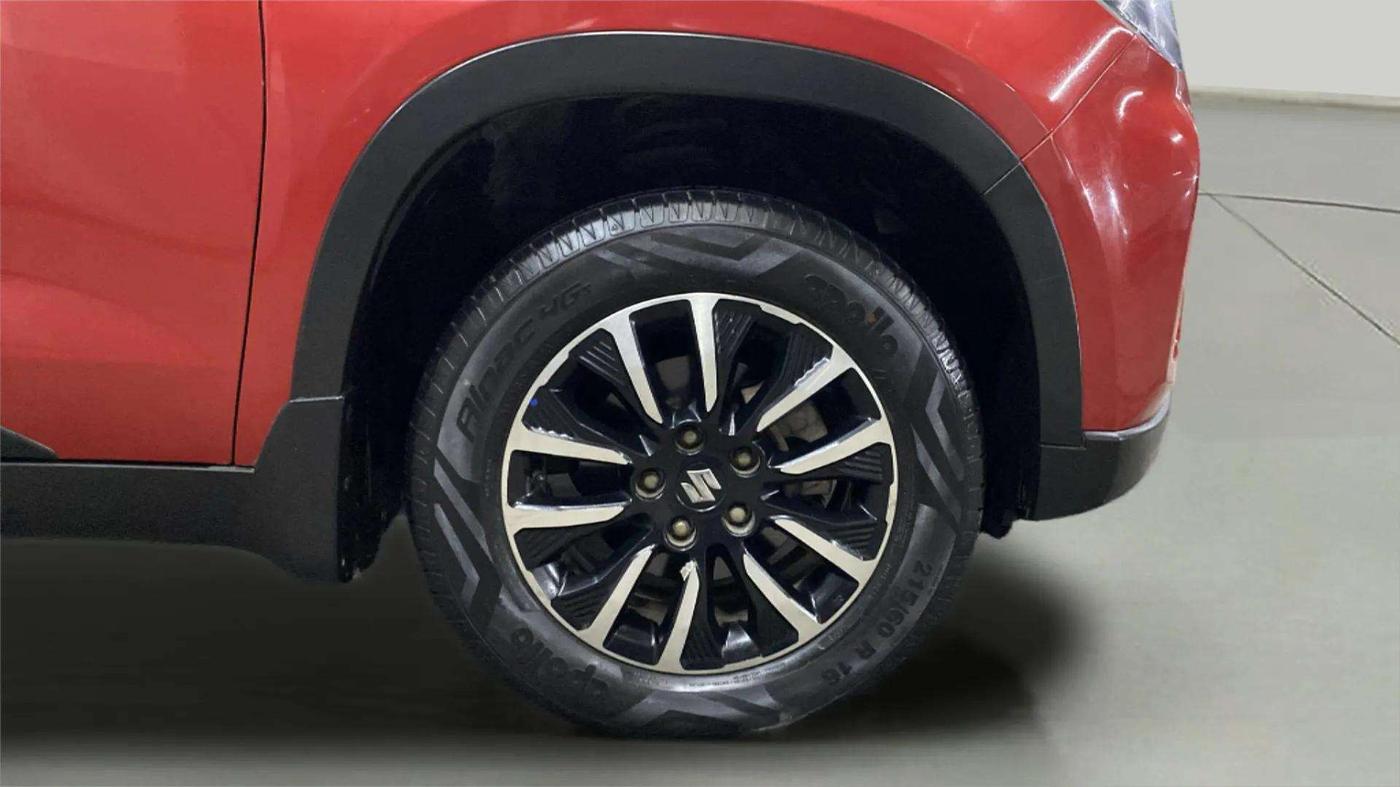 2021 Maruti Vitara Brezza ZXI PLUS AT SHVS, Petrol, Automatic, 9,835 km, Right Front Wheel