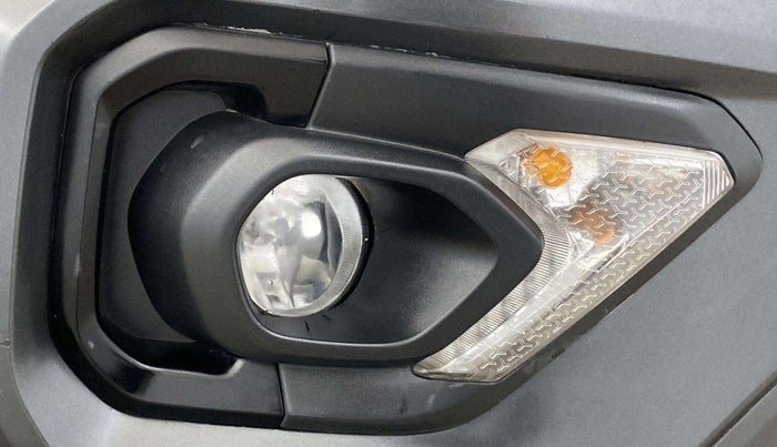 2021 Tata NEXON XM SUNROOF PETROL, Petrol, Manual, 64,405 km, Right fog light - Fog light not working