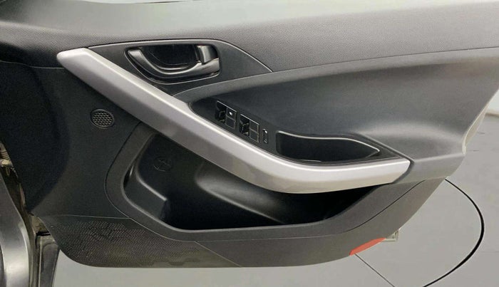 2021 Tata NEXON XM SUNROOF PETROL, Petrol, Manual, 64,405 km, Driver Side Door Panels Control