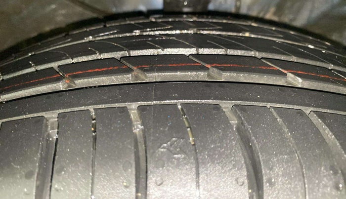 2019 Hyundai Creta E PLUS 1.4 DIESEL, Diesel, Manual, 92,147 km, Right Front Tyre Tread