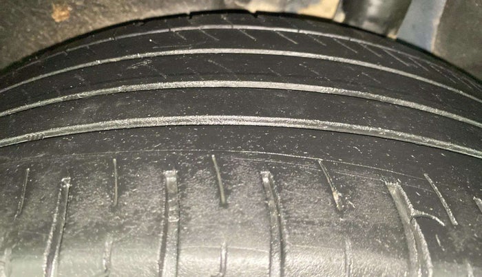 2019 Hyundai Creta E PLUS 1.4 DIESEL, Diesel, Manual, 92,147 km, Left Rear Tyre Tread