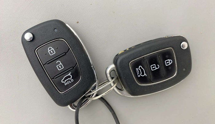2019 Hyundai Creta E PLUS 1.4 DIESEL, Diesel, Manual, 92,147 km, Key Close Up