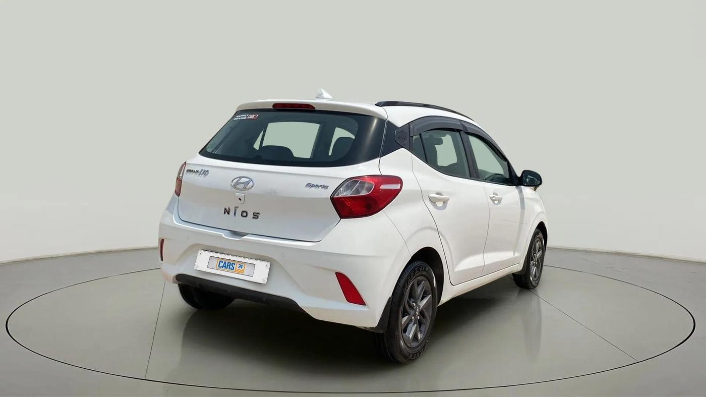 2020 Hyundai GRAND I10 NIOS SPORTZ 1.2 KAPPA VTVT, Petrol, Manual, 62,515 km, Right Back Diagonal