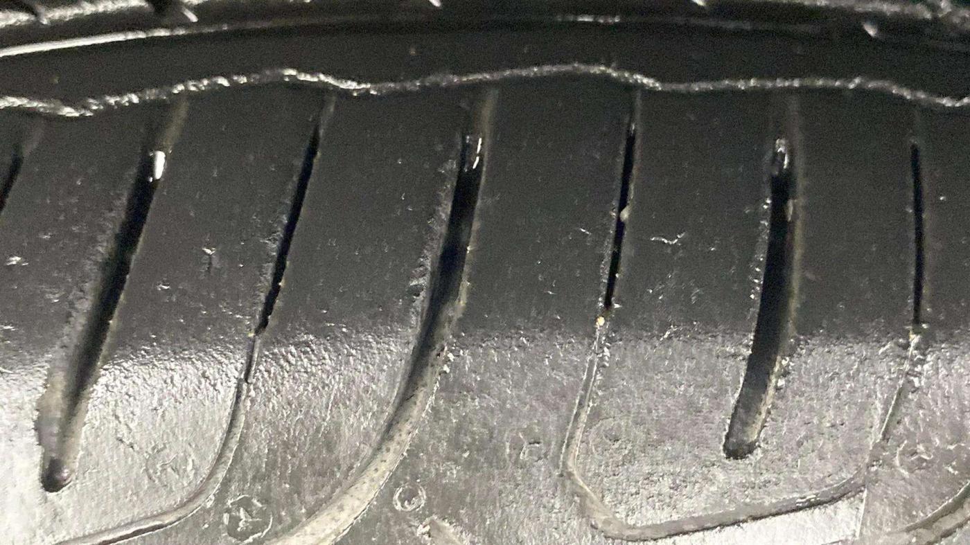 2014 Ford Ecosport TITANIUM 1.5L DIESEL, Diesel, Manual, 84,324 km, Left Front Tyre Tread