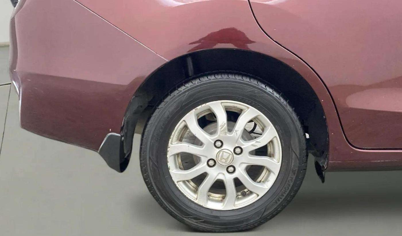 2014 Honda Amaze 1.2L I-VTEC VX, Petrol, Manual, 53,233 km, Right Rear Wheel