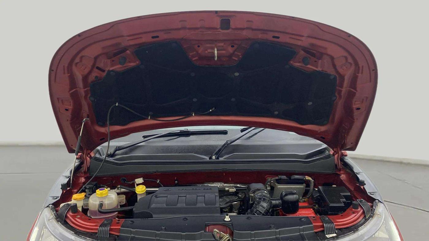 2018 Mahindra KUV 100 NXT K8 P 6 STR, Petrol, Manual, 20,747 km, Open Bonet