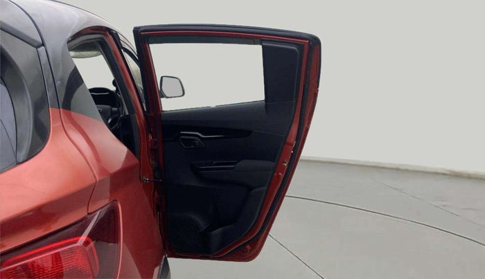 2018 Mahindra KUV 100 NXT K8 P 6 STR, Petrol, Manual, 20,747 km, RHS Rear Door