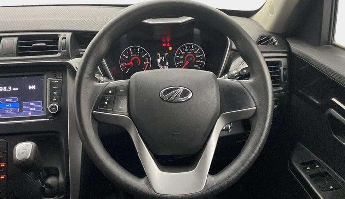 2018 Mahindra KUV 100 NXT K8 P 6 STR, Petrol, Manual, 20,747 km, Steering Wheel Close Up