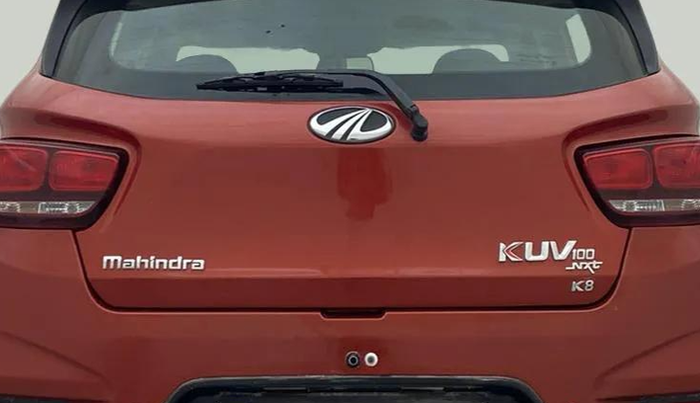 2018 Mahindra KUV 100 NXT K8 P 6 STR, Petrol, Manual, 20,747 km, Dicky (Boot door) - Minor scratches