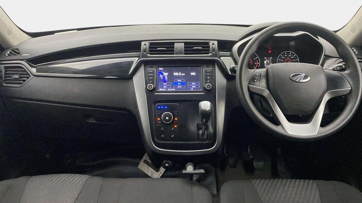 2018 Mahindra KUV 100 NXT K8 P 6 STR, Petrol, Manual, 20,747 km, Dashboard