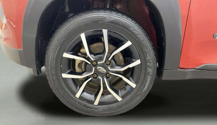 2018 Mahindra KUV 100 NXT K8 P 6 STR, Petrol, Manual, 20,747 km, Left Front Wheel