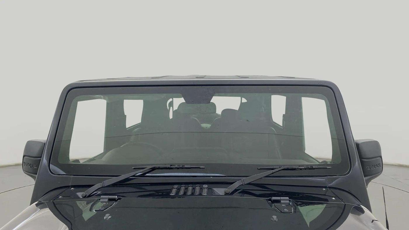 2023 Mahindra Thar LX P 2WD AT HT, Petrol, Automatic, 15,477 km, Front Windshield