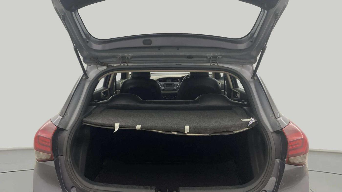 2019 Hyundai Elite i20 MAGNA PLUS 1.2, Petrol, Manual, 21,391 km, Boot Open Zoomed View