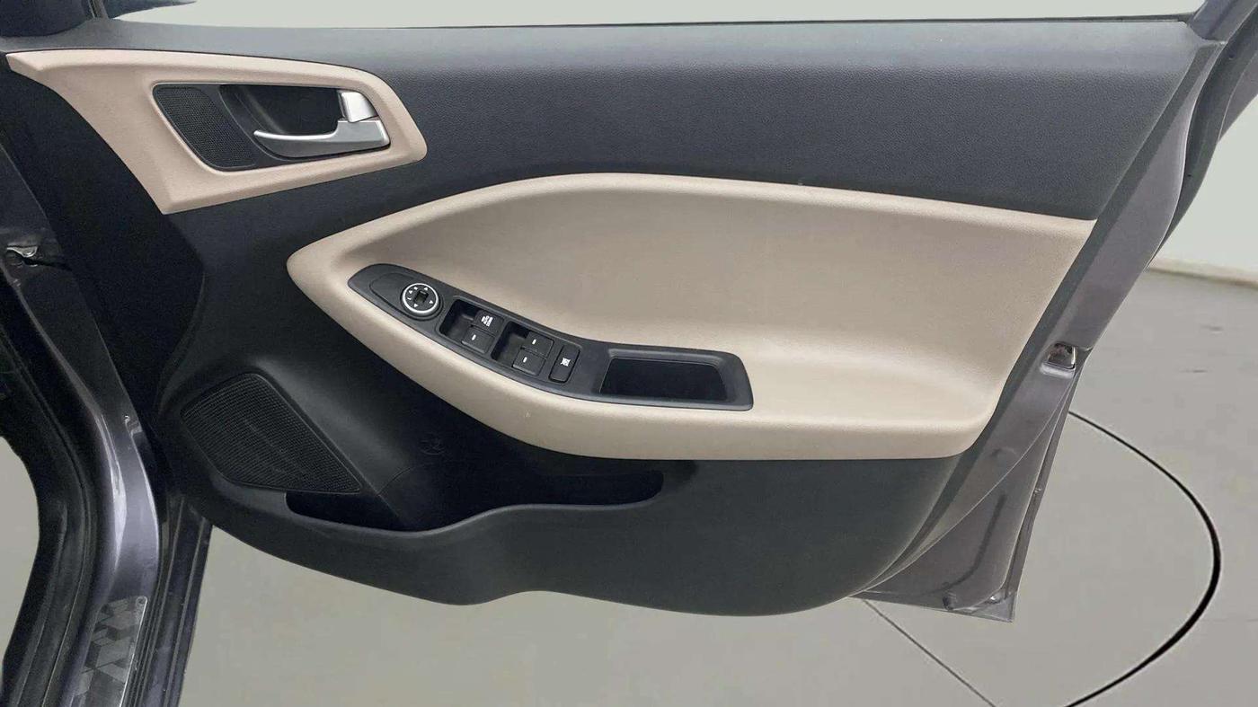 2019 Hyundai Elite i20 MAGNA PLUS 1.2, Petrol, Manual, 21,391 km, Driver Side Door Panels Control
