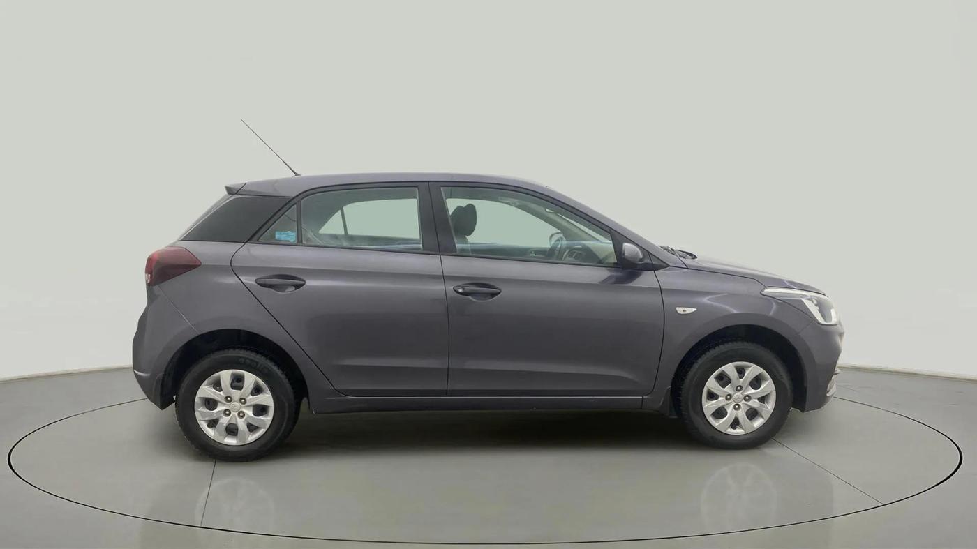 2019 Hyundai Elite i20 MAGNA PLUS 1.2, Petrol, Manual, 21,391 km, Right Side View