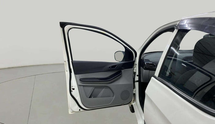 2022 Tata Tiago XT CNG, CNG, Manual, 19,436 km, LHS Front Door