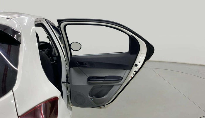 2022 Tata Tiago XT CNG, CNG, Manual, 19,436 km, RHS Rear Door