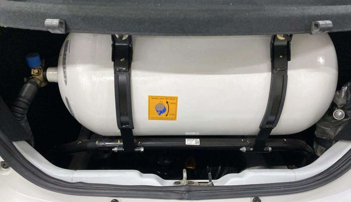 2022 Tata Tiago XT CNG, CNG, Manual, 19,436 km, Boot Inside