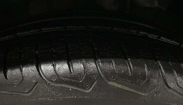 2022 Tata Tiago XT CNG, CNG, Manual, 19,436 km, Right Front Tyre Tread