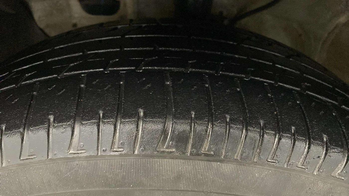 2018 Hyundai Creta SX 1.6 DIESEL, Diesel, Manual, 59,465 km, Left Front Tyre Tread