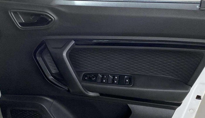 2022 Renault Kiger RXZ AMT, Petrol, Automatic, 25,564 km, Driver Side Door Panels Control