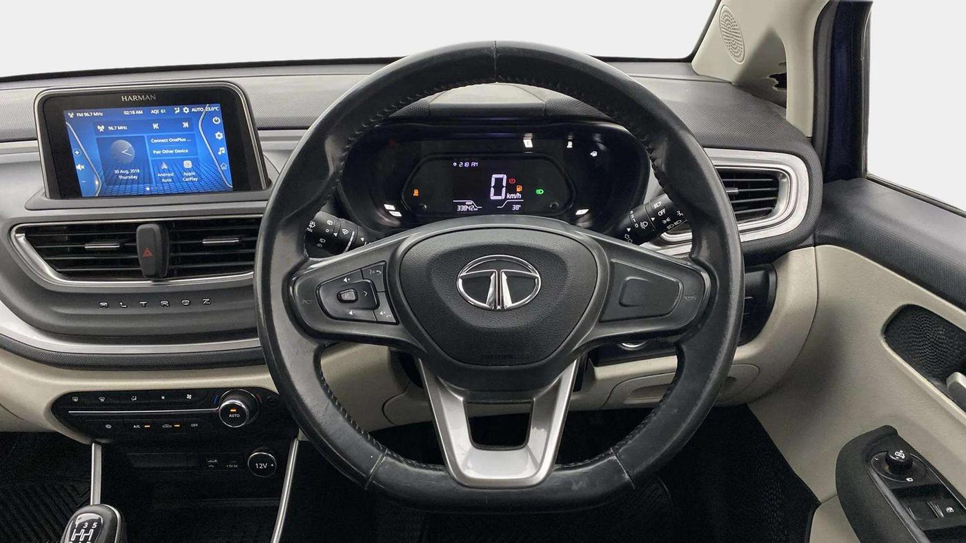2023 Tata ALTROZ XZ PLUS O SUNROOF CNG, CNG, Manual, 34,078 km, Steering Wheel Close Up