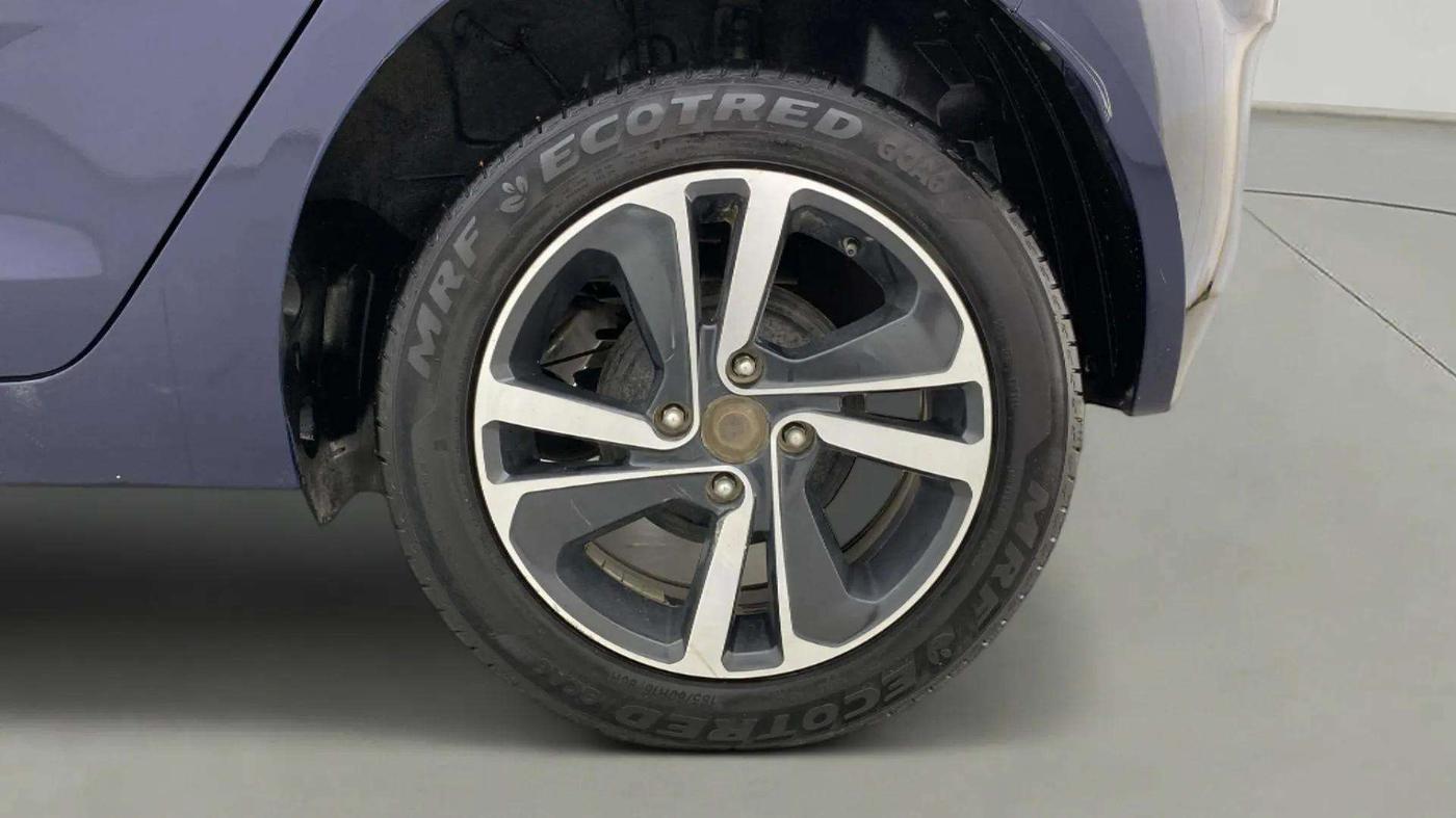 2023 Tata ALTROZ XZ PLUS O SUNROOF CNG, CNG, Manual, 34,078 km, Left Rear Wheel