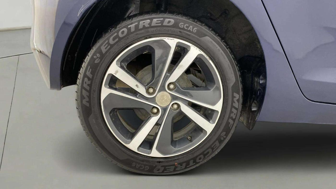2023 Tata ALTROZ XZ PLUS O SUNROOF CNG, CNG, Manual, 34,078 km, Right Rear Wheel