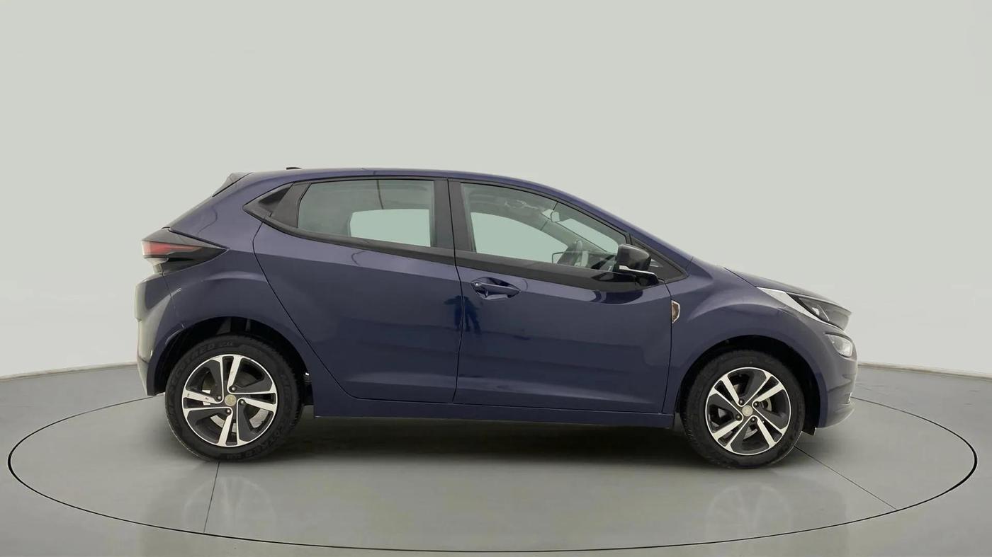 2023 Tata ALTROZ XZ PLUS O SUNROOF CNG, CNG, Manual, 34,078 km, Right Side View