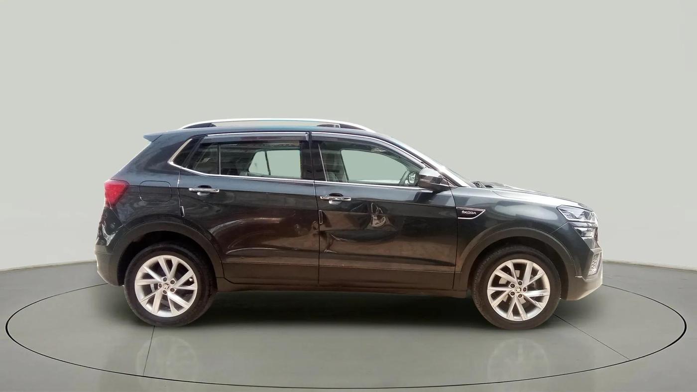 2023 Skoda KUSHAQ STYLE 1.0L TSI AT, Petrol, Automatic, 13,396 km, Right Side View