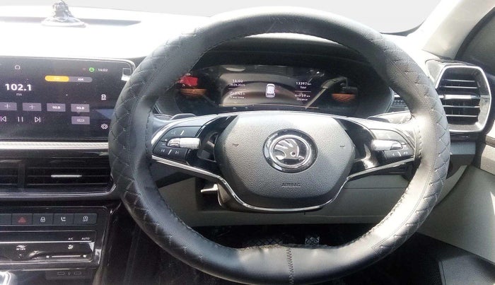 2023 Skoda KUSHAQ STYLE 1.0L TSI AT, Petrol, Automatic, 13,396 km, Steering Wheel Close Up