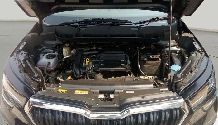 2023 Skoda KUSHAQ STYLE 1.0L TSI AT, Petrol, Automatic, 13,396 km, Engine View